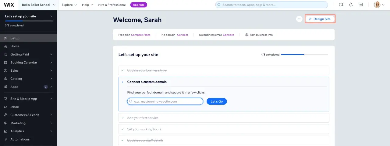 Tableau de bord Wix pour Sarah, montrant les étapes de configuration du site, y compris la connexion d'un domaine. Un tuto Wix pour débuter.