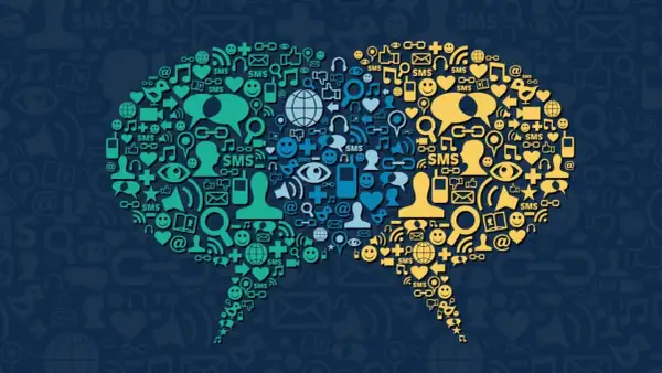 Deux bulles de dialogue composées d'icônes symbolisant la communication et les réseaux sociaux, illustrant la tendance réseaux sociaux.