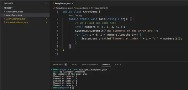 Code Java affichant les éléments d'un java array. La console montre le résultat de l'exécution.